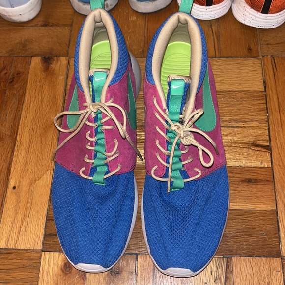 Custom Nike Roshe, size 11 - Picture 4 of 6
